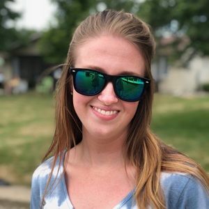 Meet your Posher, Kenzie